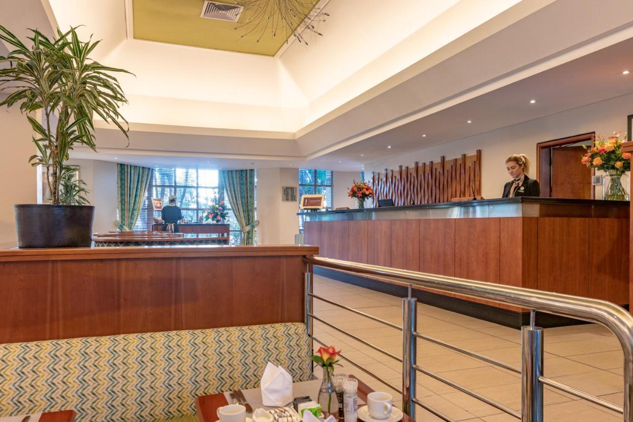 City Lodge Hotel Дурбан Экстерьер фото