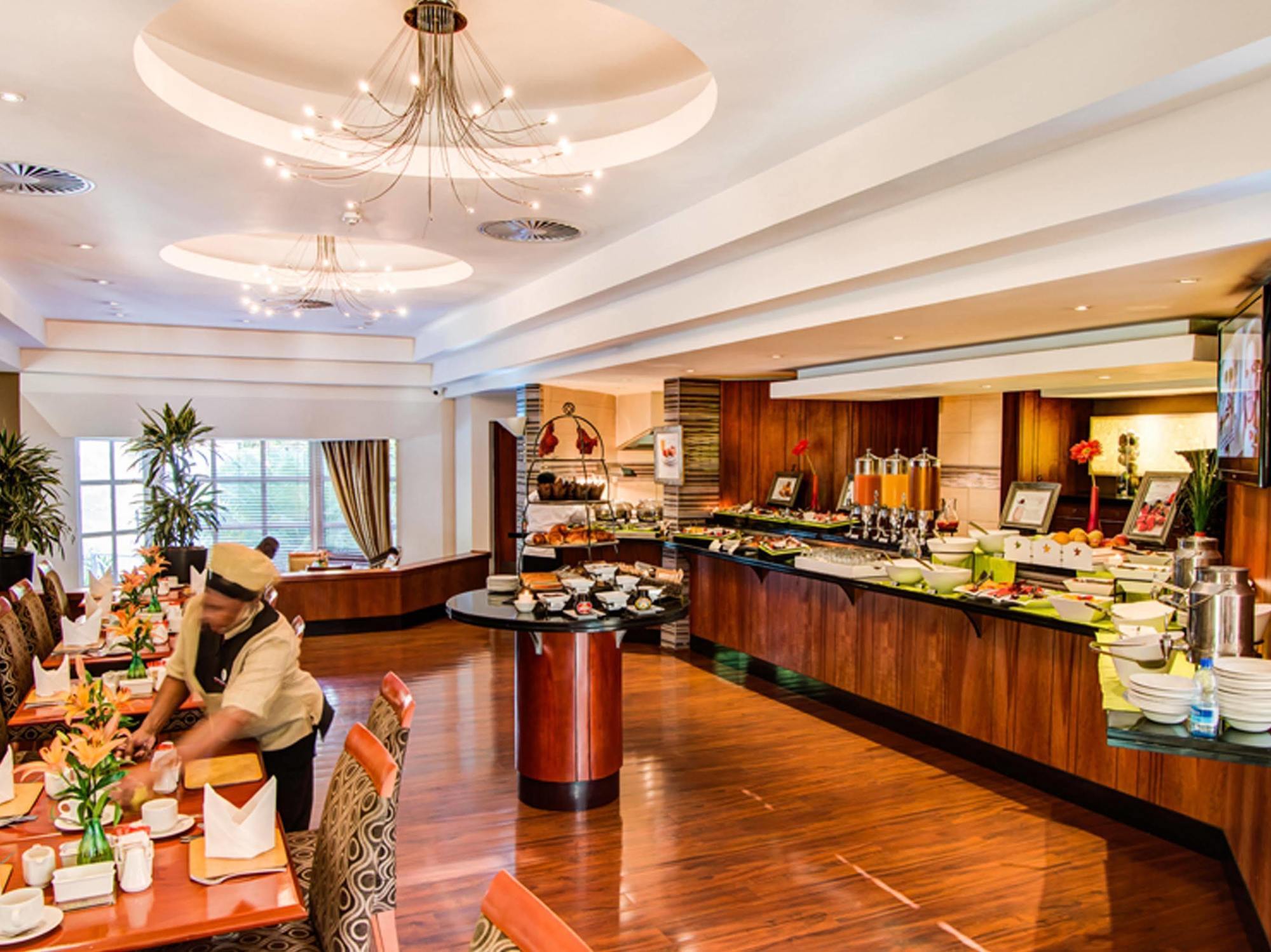 City Lodge Hotel Дурбан Экстерьер фото