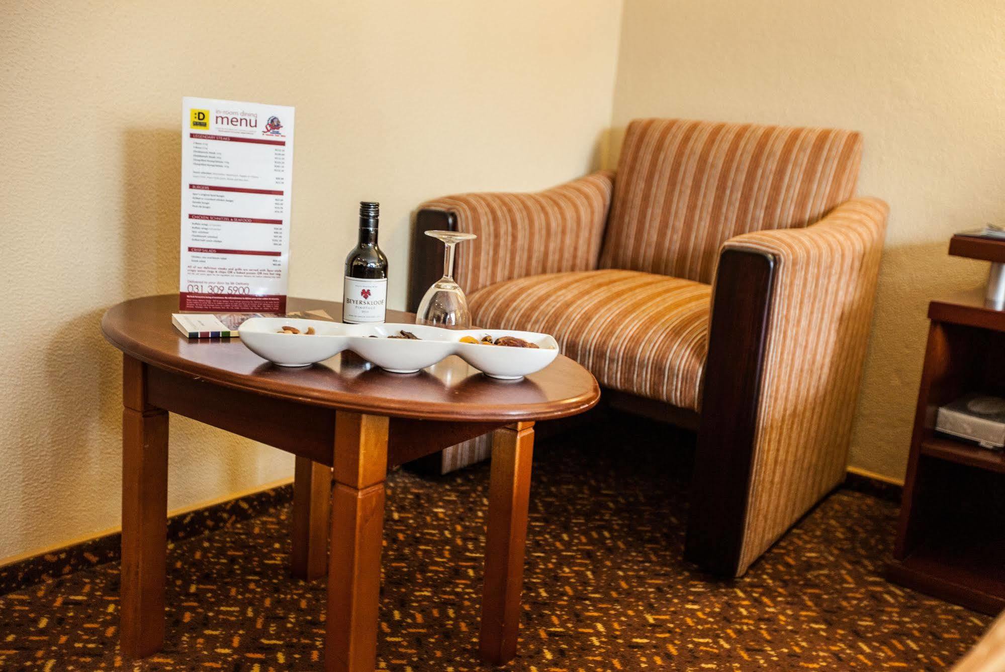 City Lodge Hotel Дурбан Экстерьер фото